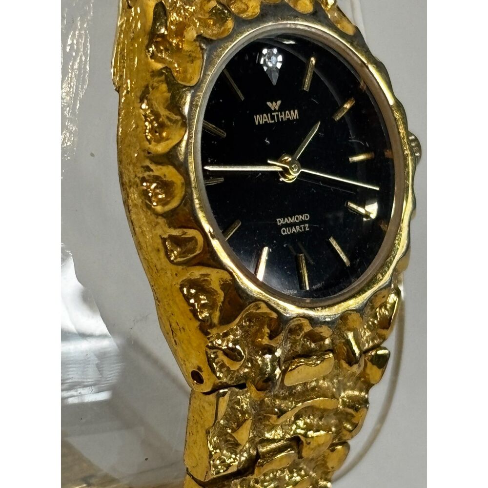Vintage Waltham gold nugget type quartz women's watch, running